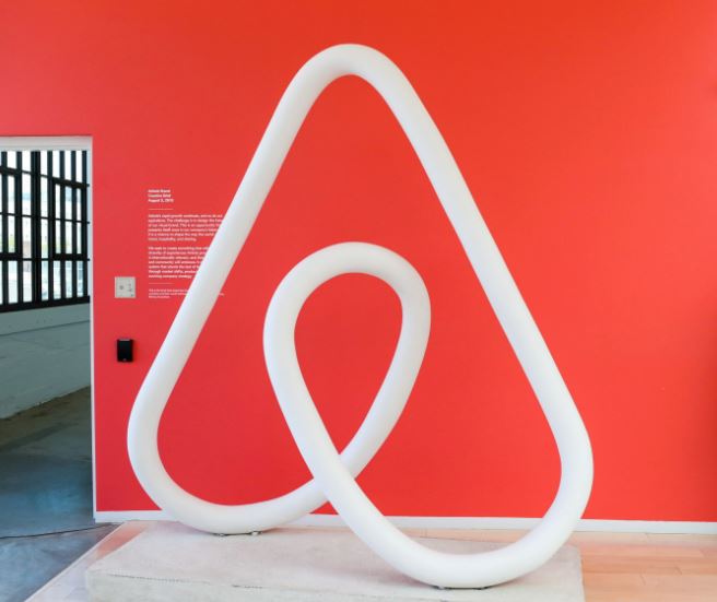 You Can Now Order Food and Book a Massage on Airbnb. Here's How.