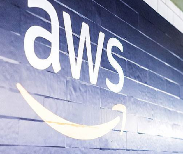 Amazon、予測を上回る増収増益　AIで強化のAWSが好調