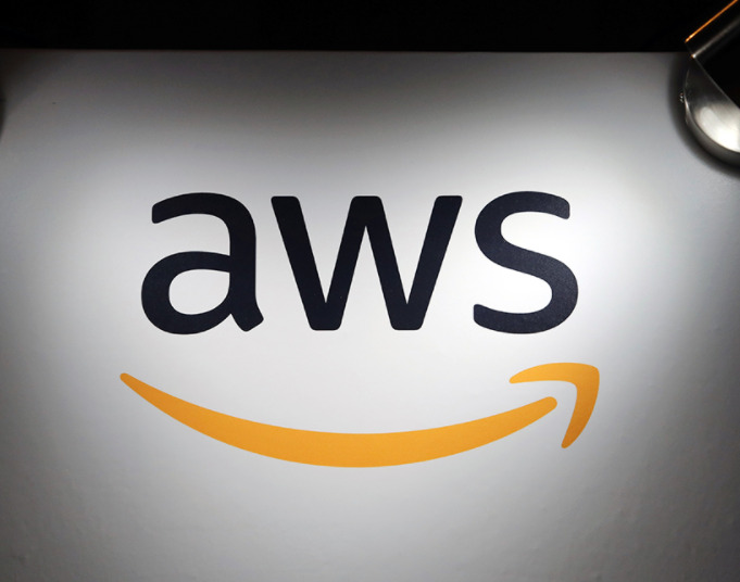 AWS、AIアシスタント「Amazon Q」を一般提供--「Amazon Q Apps」プレビュー版も公開